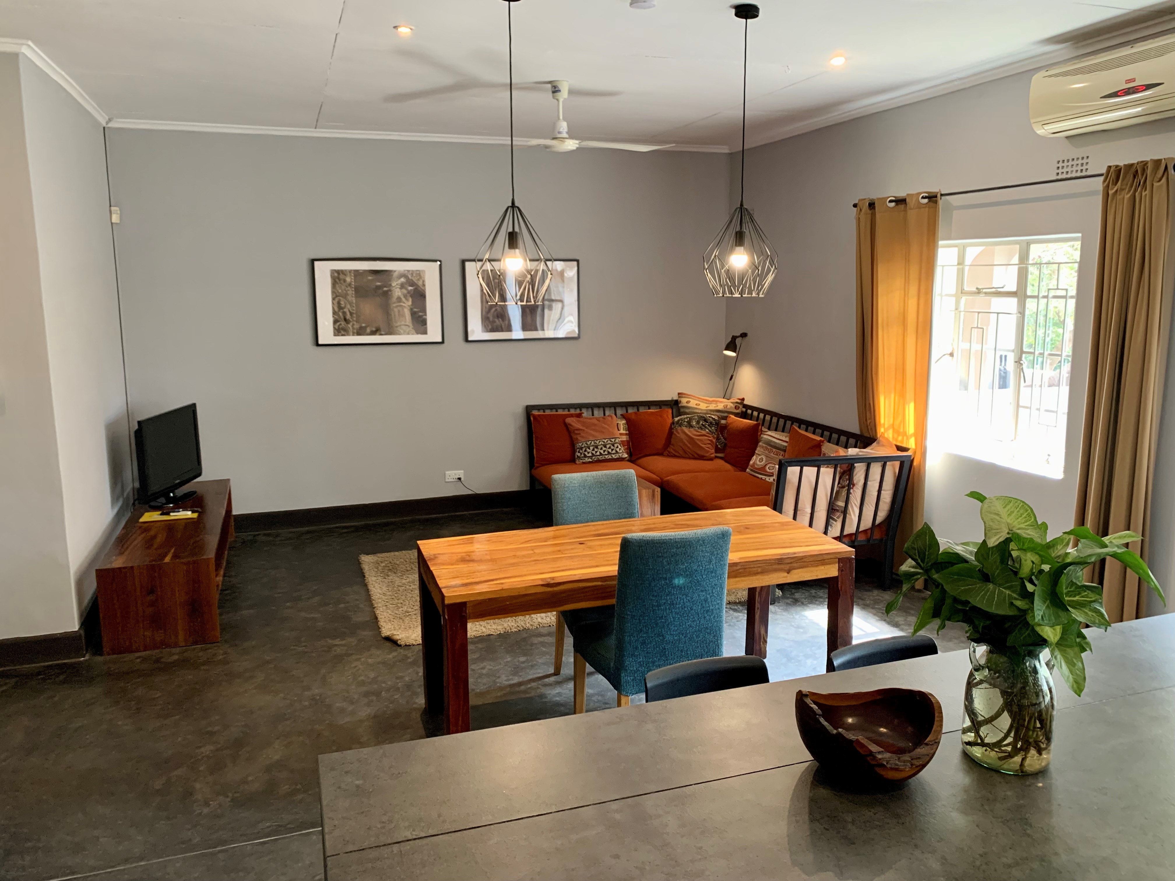 Urban Comfort Hotel